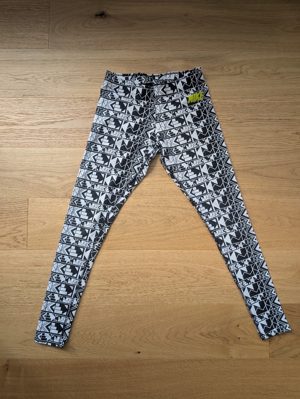 RARE Nike Patterned Leggings